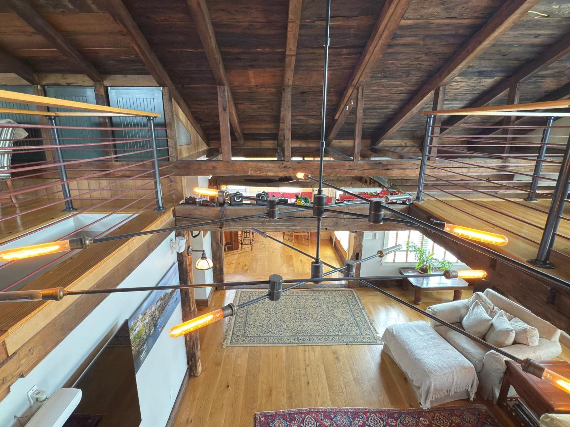 Готель Magical Post And Beam Loft Downtown Newport! Екстер'єр фото